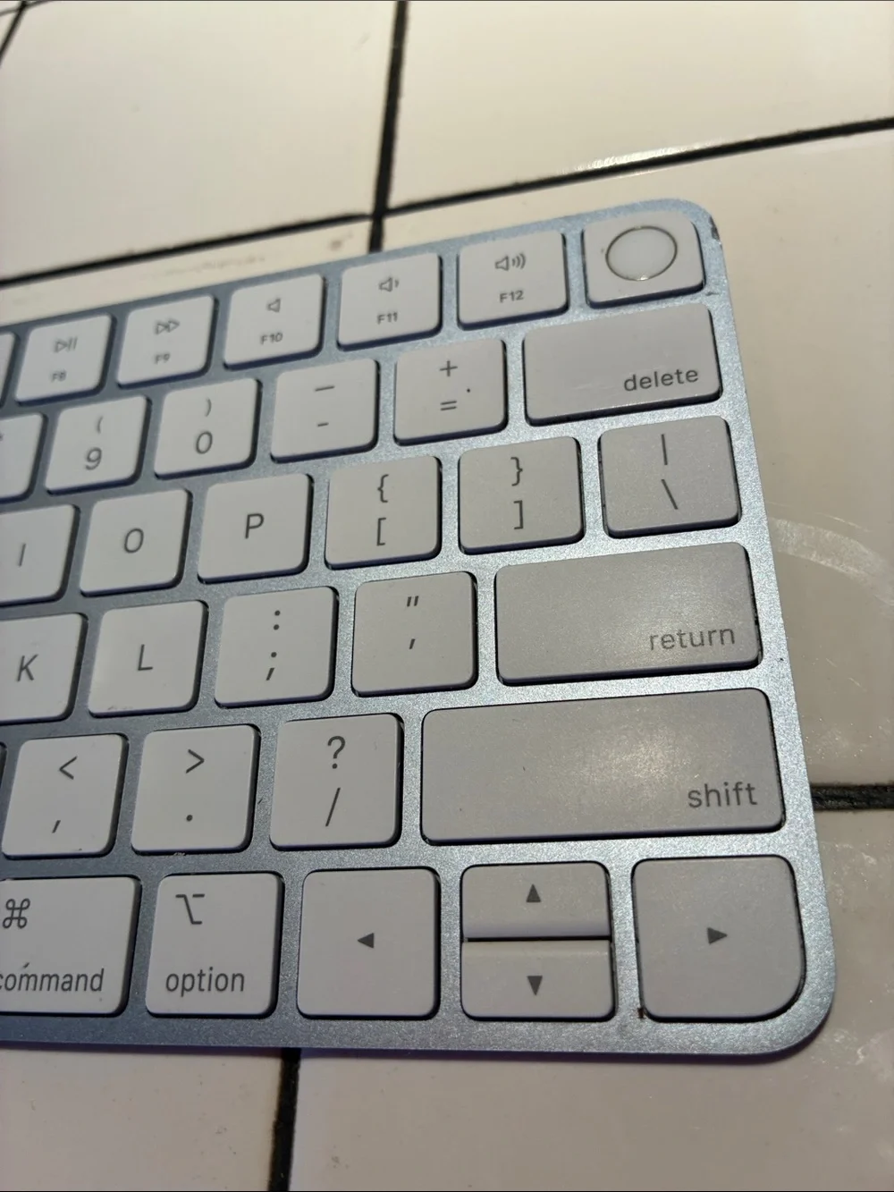💚Apple magic keyboard lightning wireless Bluetooth QWERTY